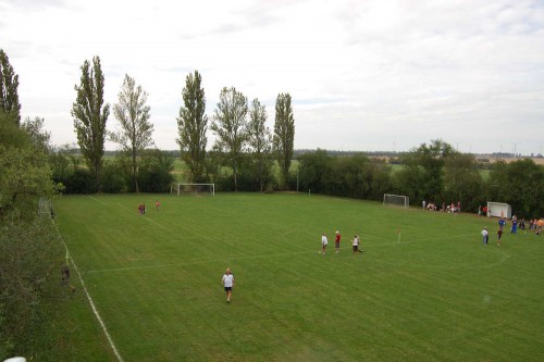 Neue Flutlichtscheinwerfer