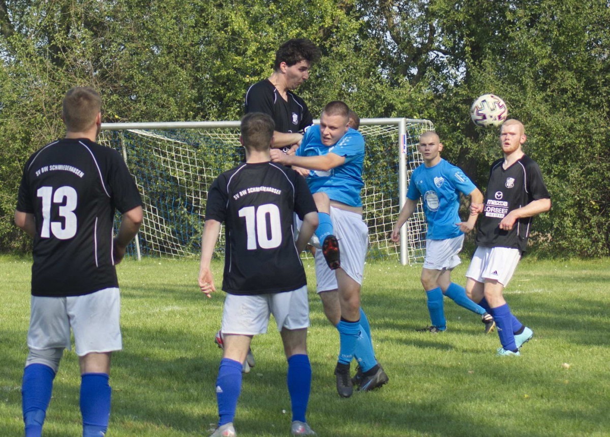 Bilder vom Spiel der ersten Männermannschaft gegen Großobringen