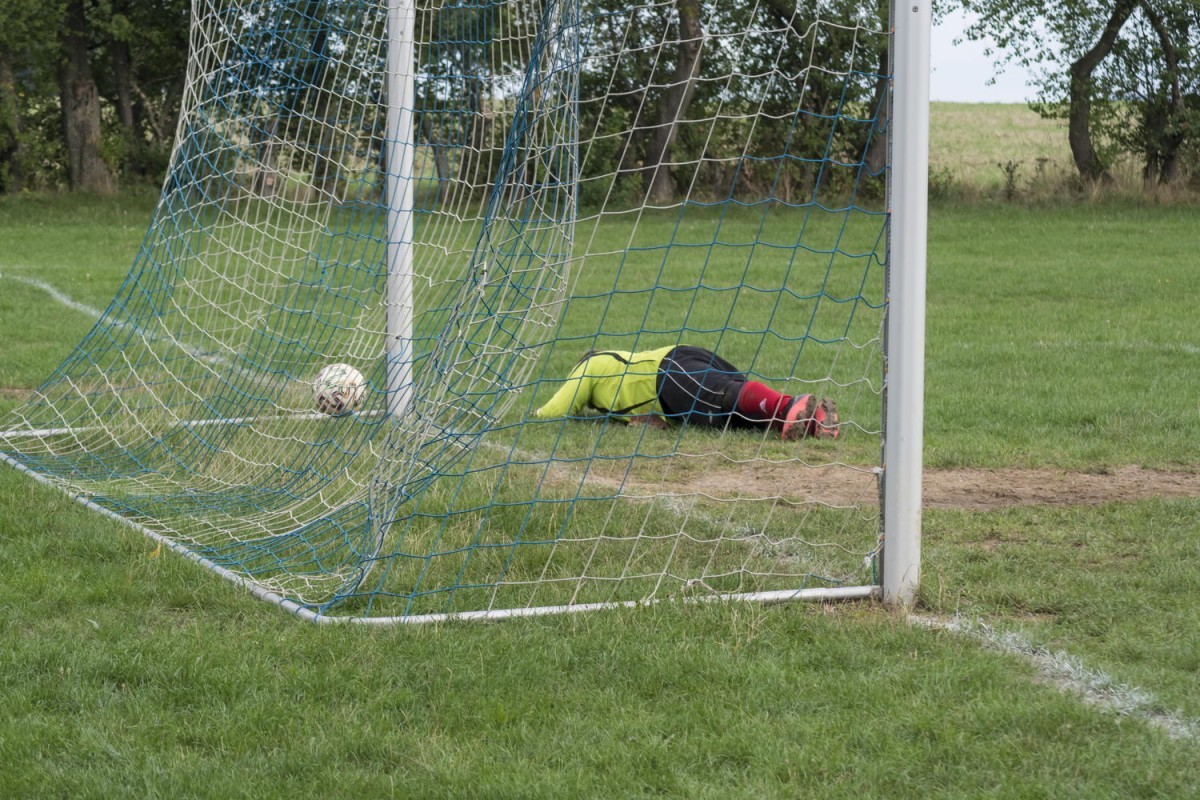 Bilder vom Spiel SV Blau Weiß II gegen Frankendorf II sind in der Galerie