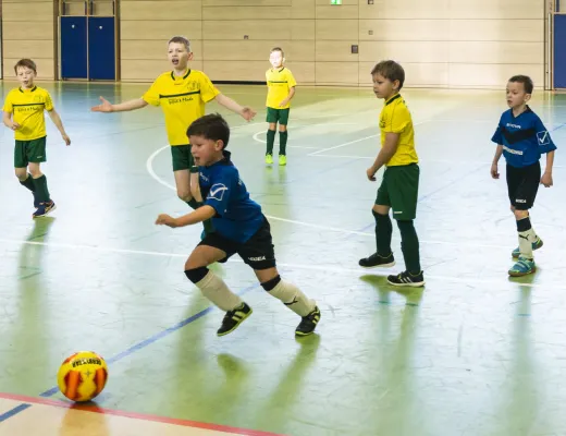 2018_01_14 F-Jugend in der Halle